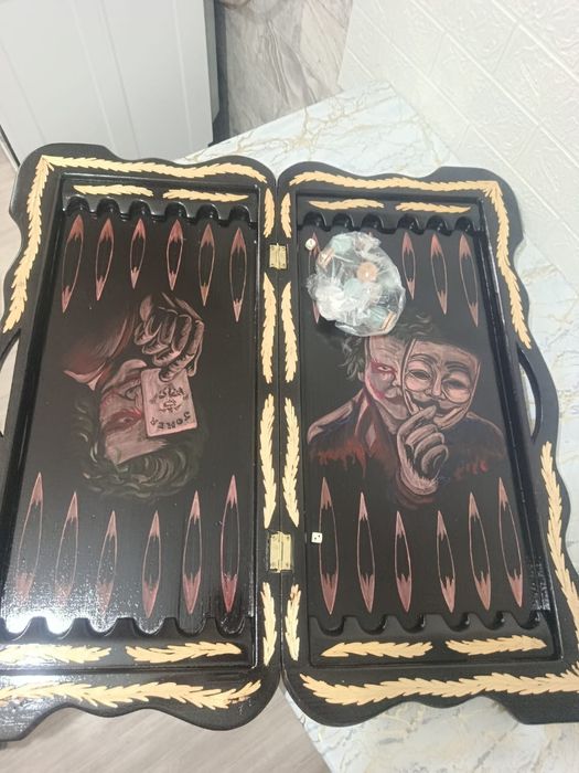 Продам подарочный набор нарды , кораблики