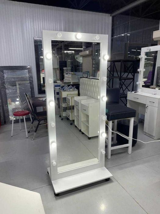 Зеркало парикмахерское