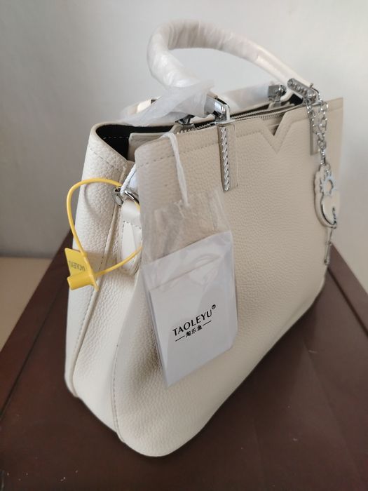 Сумкалар сатылады распродажа