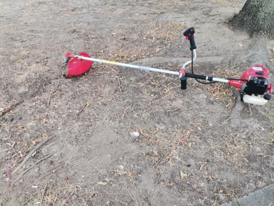 Косене на тревни площи