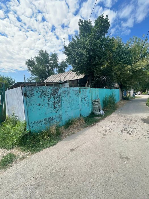 Продам дом с удобным расположение