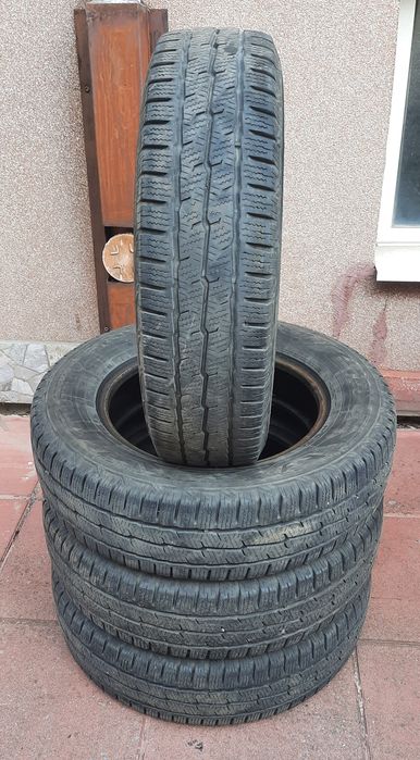 4 броя бусови гуми 195 75 16с toyo dot22 8mm