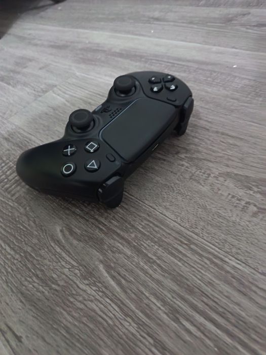 Игровой геймпад от пс 5