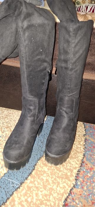 Cizme peste genunchi cu toc