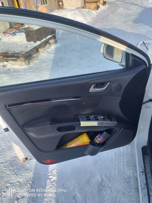 Продам Geely Emgrant EC7 2013 года. 1.5