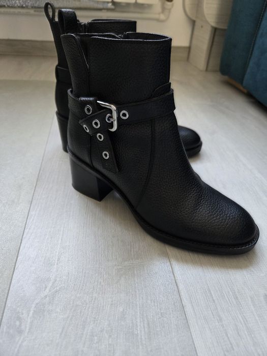 4,99 lei transport azi! Botine GEOX piele naturală, mărimea 38, ca noi!