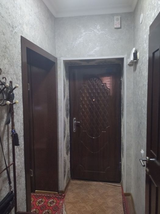 27 МКР да 1 комнаталы квартира сатылады изинде кредити бар