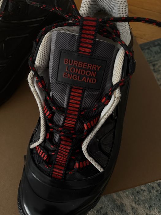 Burberry Arthur 43
