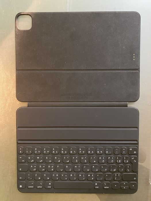 Продам клавиатуру с арабским шрифтом на iPad 11 Pro (2-го поколения)