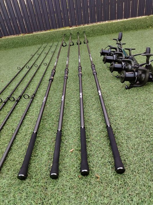 SET 4 Lansete Wind Blade ULTEGRA XT CARP 3.90m,2 tronsoane + 4 Mulinet