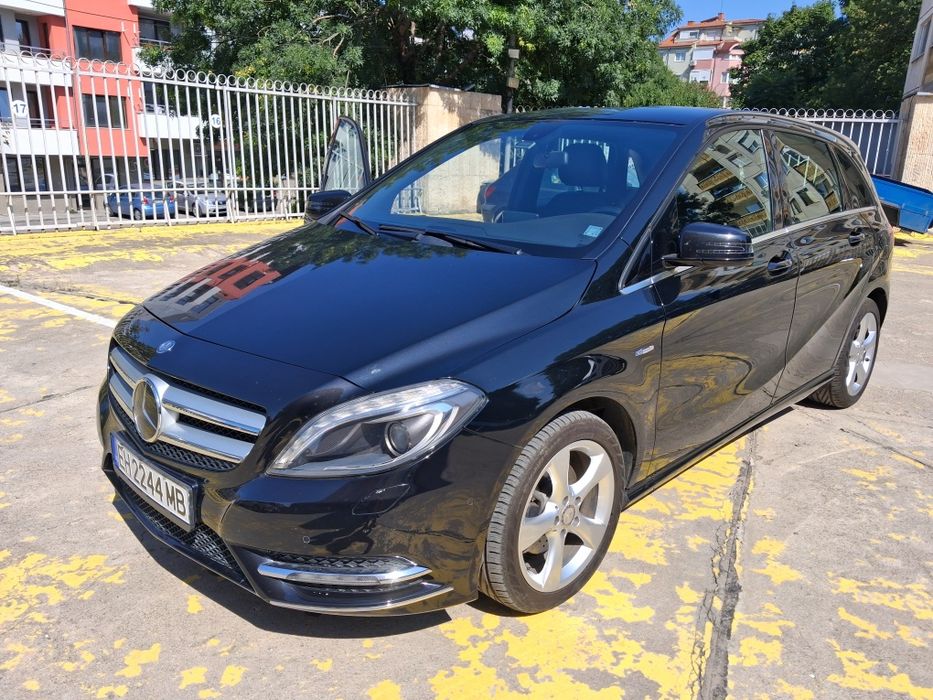 Mercedes Benz B180