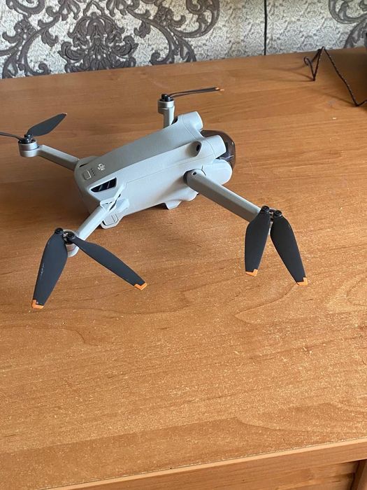Drona DJI mini 3pro