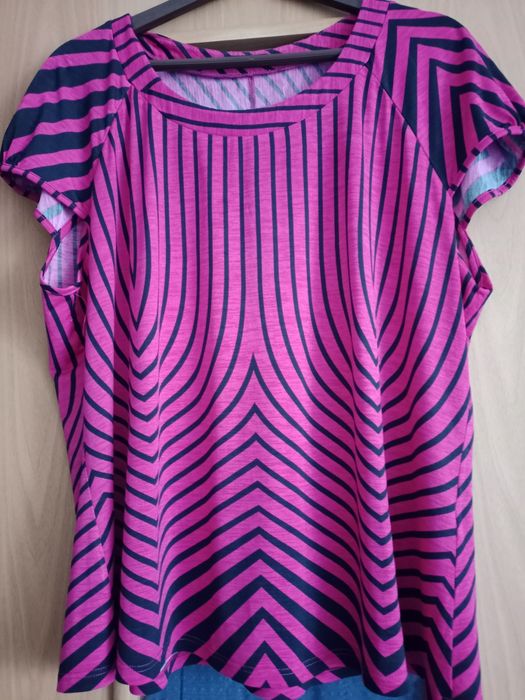 Продам брюки, комбинезон,платья 54р.