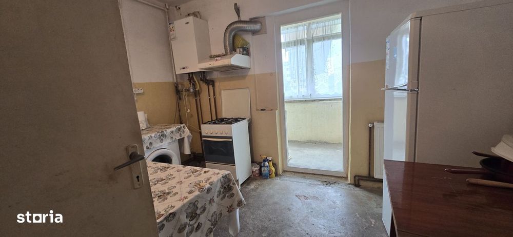 Vanzare Apartament 3 camere  etaj 2, Micro 12, Târgoviște