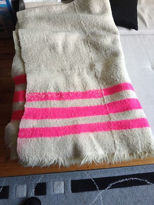 Ръчно тъкани вълнени одеала два броя