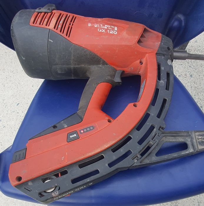 Pistol cuie Hilti