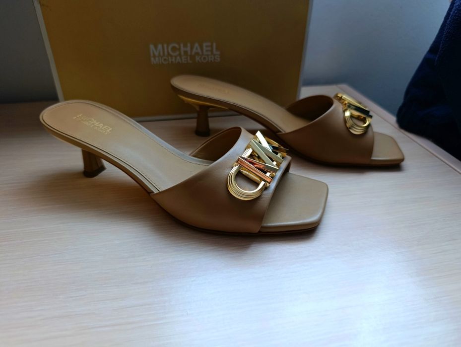 Кожени чехли Michael Kors