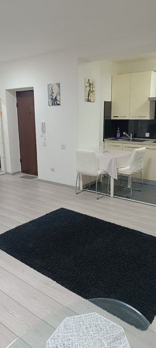 Apartament de închiriat 2 camere open space