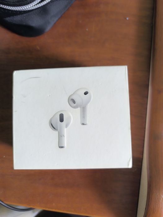 AirPods pro  новые