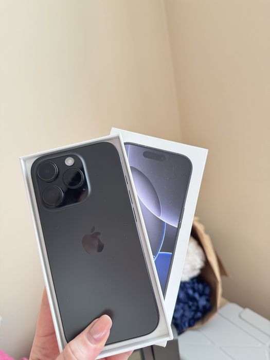 Vând urgent Iphone 16 pro, garanție valabilă