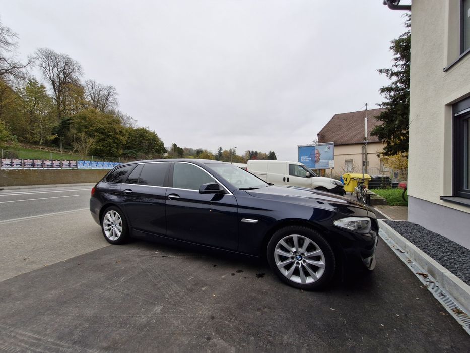 BMW seria 5 520d F11