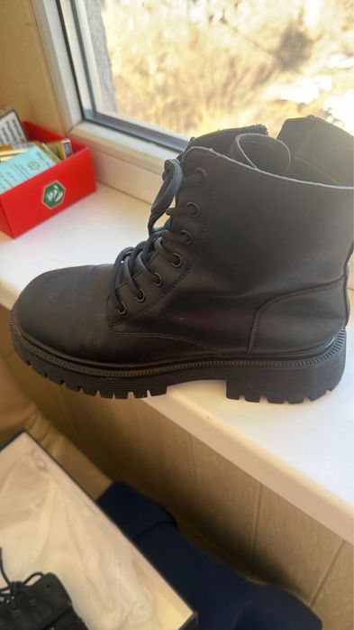 Ботинки женские черные