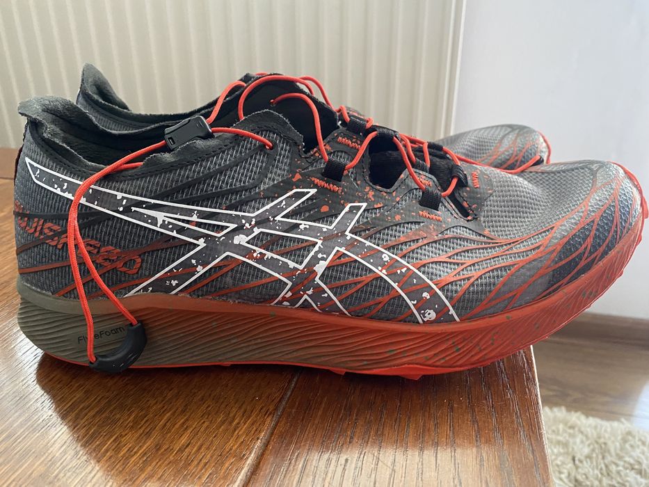 Pantofi alergare trail Asics fujispeed