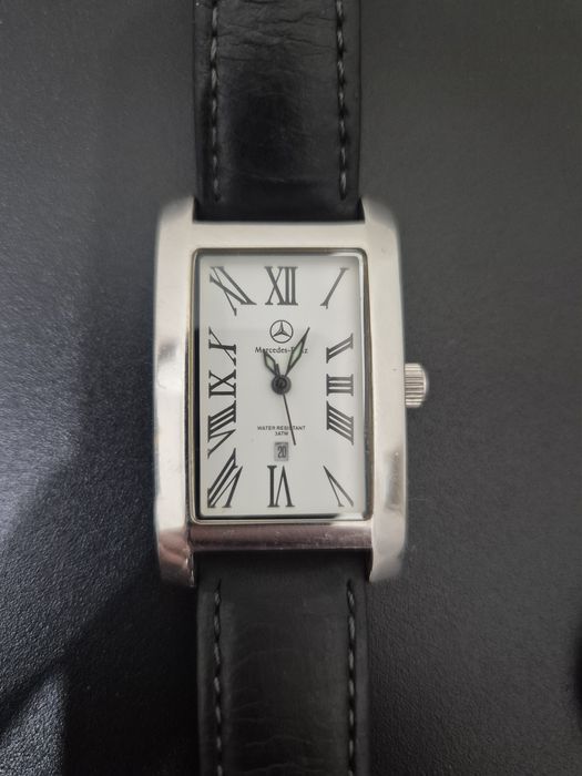 Mersedes Benz часы