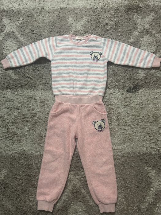 4 сета за момиче-размер 3-4 г