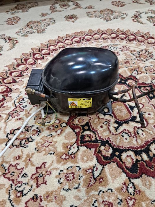 Продам мотор холодильника