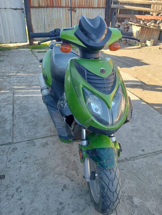 Скутер 125 кубов