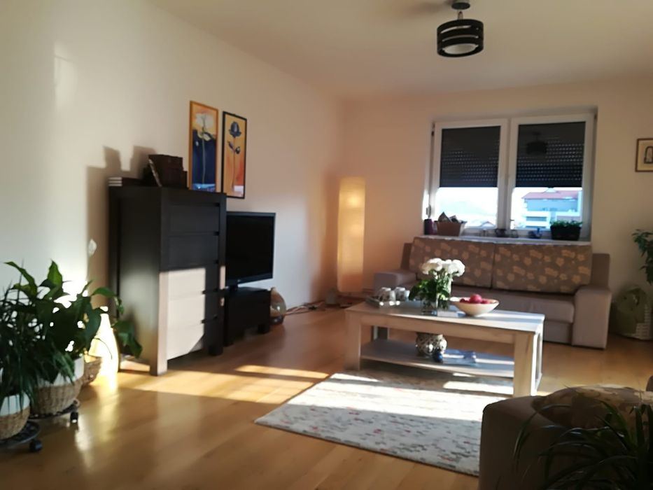 Apartament de inchirqt