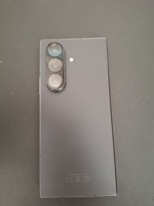 Z Fold 7, 1tb black Пишите на ватсап!!!