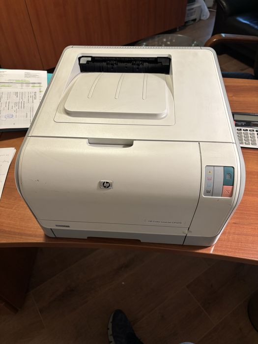 Цветен лазерен принтер HP