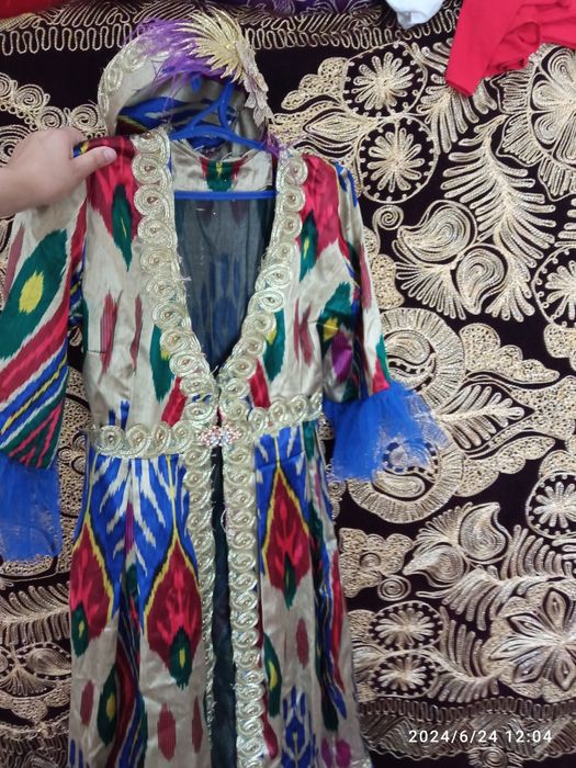 Ansanbil kelinlik koylagi duppisi bilan beriladi