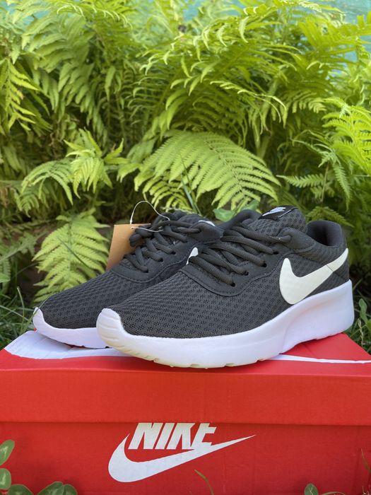кроссовки Nike Tanjun