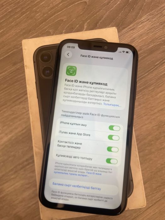 iPhone 11 продаю