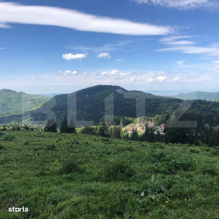 De vanzare, teren intravilan 10650mp, Predeal