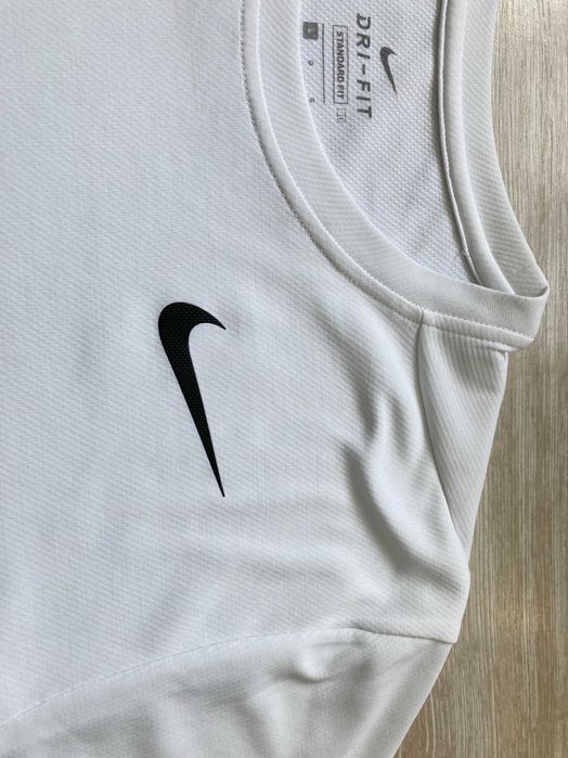 Найк Nike Dri Fit Standart Fit мъжка бяла тениска размер L