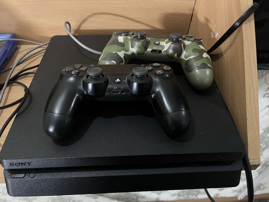 Плейстейшин 4 слим