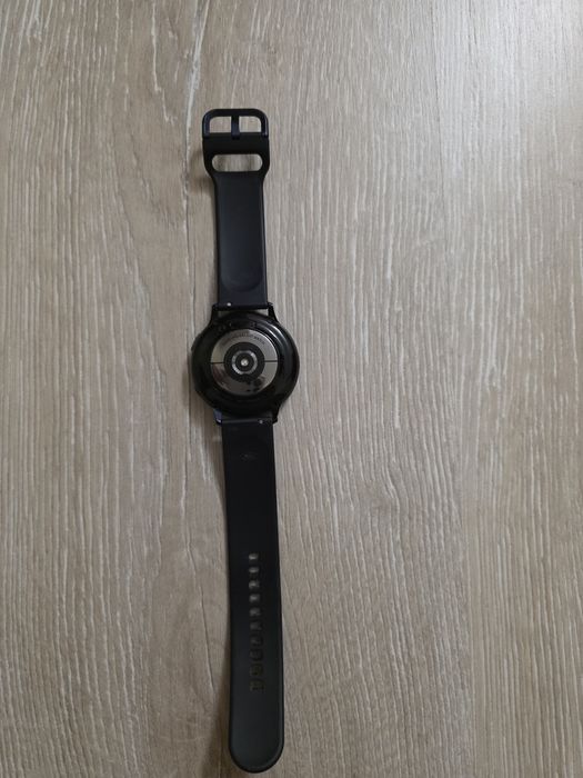 Продавам SAMSUNG Galaxy Watch Activ 2