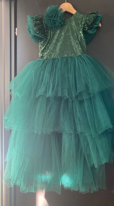 Vând rochițe fetițe