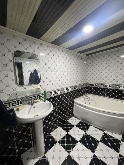 Яшнаобод раенда тайор ховли уй сотилади