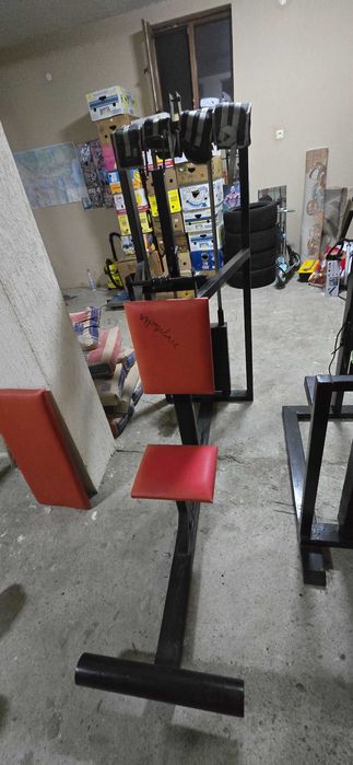 Фитнес уреди за крака ,предна и задна част уред за трицепс