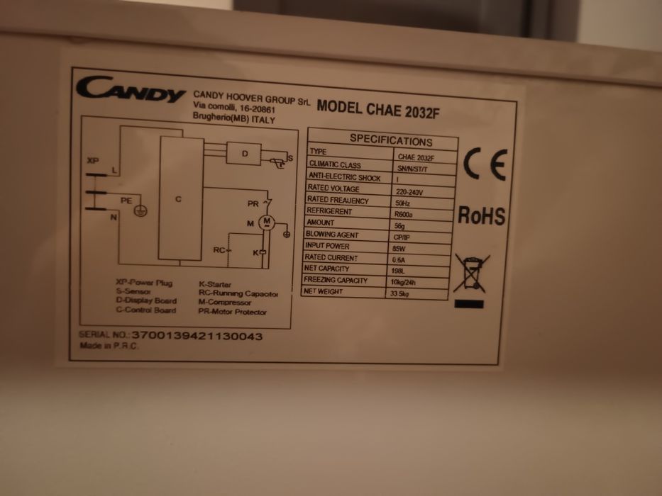 Salutare am spre vânzare o ladă frigorifică 198L