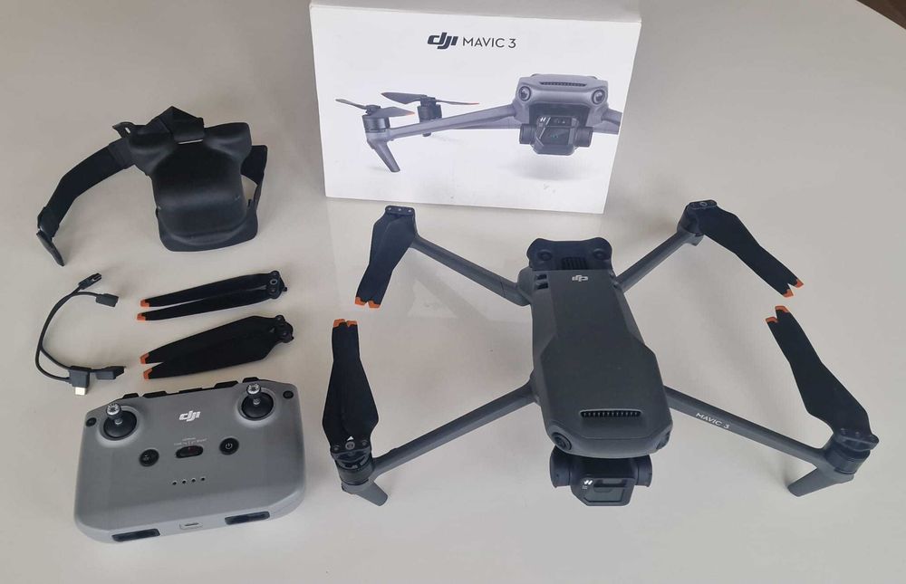 DJI Mavic 3, cutie completa, stare perfecta