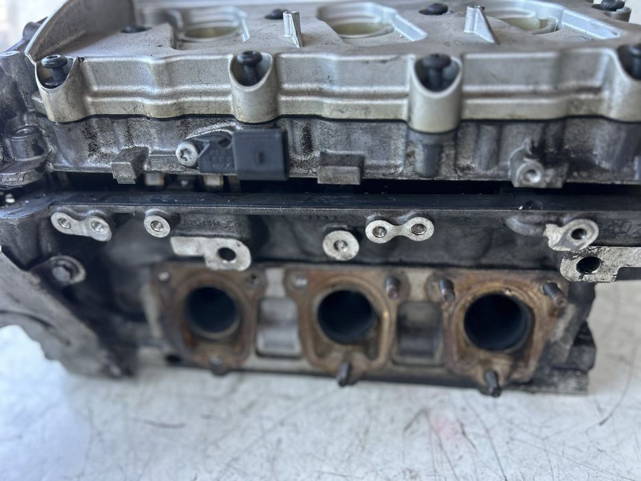 Дясна глава Audi 3.2FSI