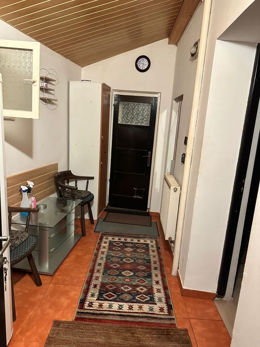 Ofer spre inchiriere garsoniera in zona centrala