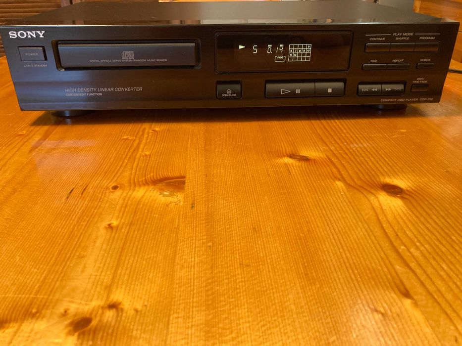 CD player Sony CDP-212
