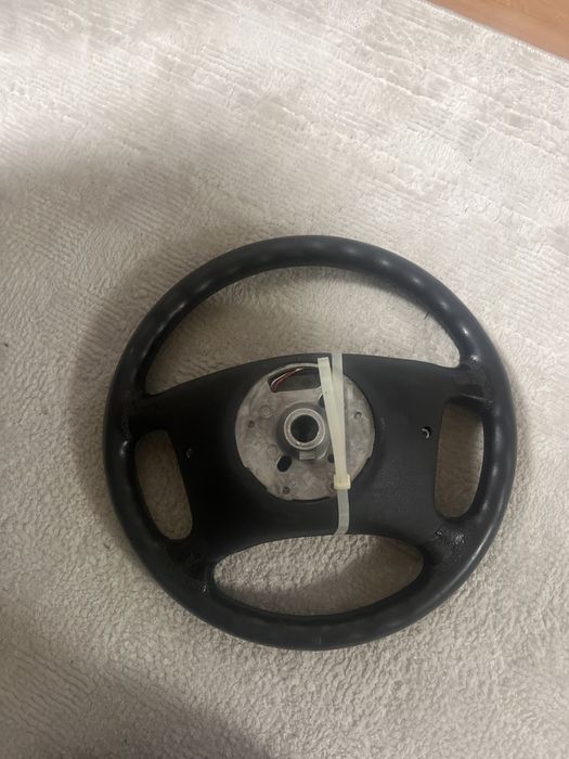 Продам руль е39 рест